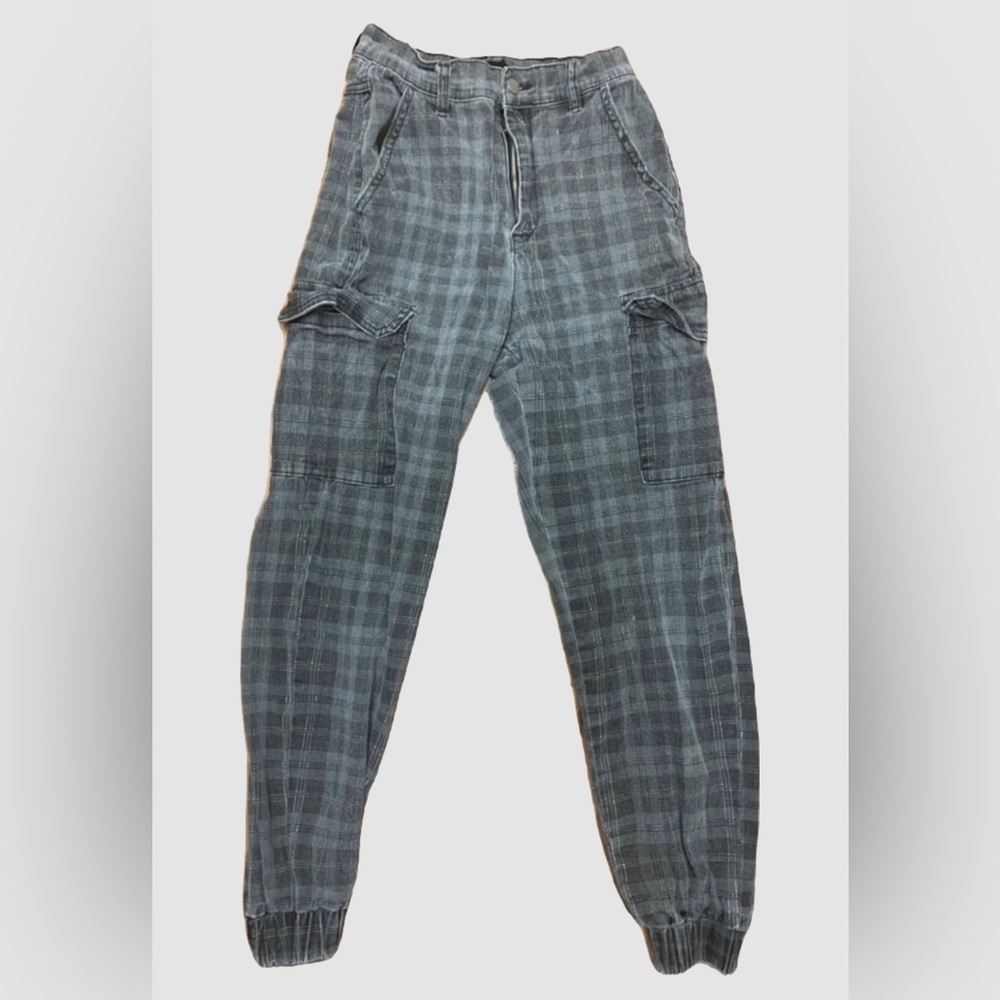 Plaid cargo joggers